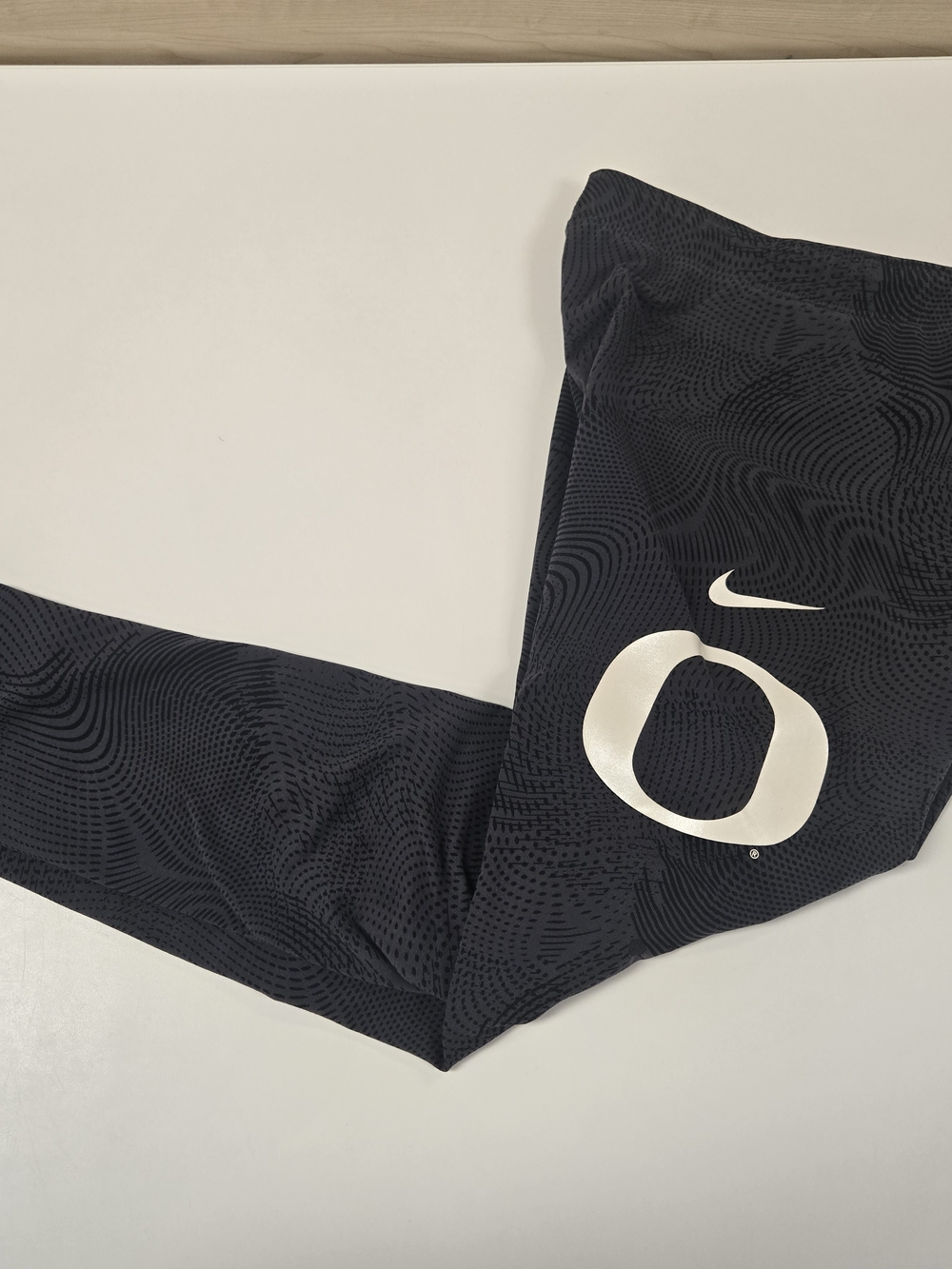 Nike Oregon Ducks Graphic Pattern Athletic Performance Leggings Size LG